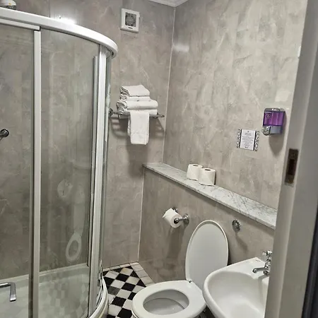 Imperial Accommodation Tralee 3* Τράλι